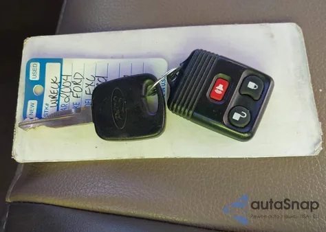 2004 Ford Excursion Eddie Bauer z USA, uszkodzony, nr VIN 1FMSU45P34EB95106